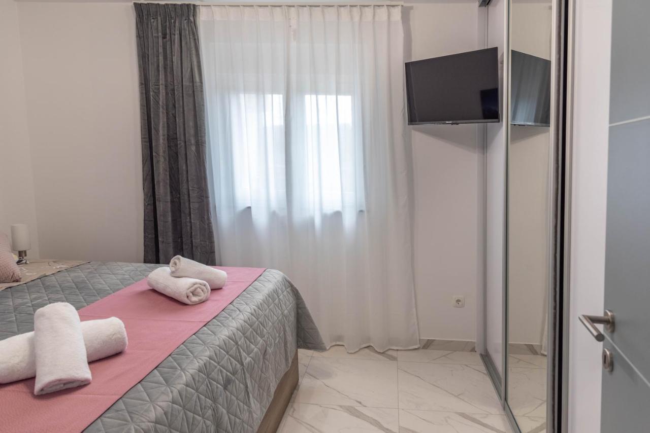 Apartmani Dalmacija Drage Eksteriør billede